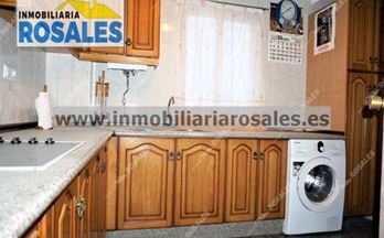 venta piso baena rebajado, se vende amueblado.