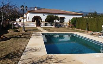 venta chalet estepona a-7  este