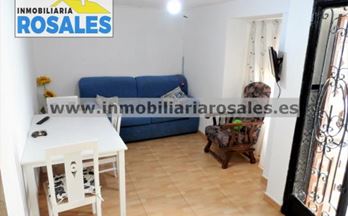 venta casa unifamiliar baena en buen estado, fácil aparcami