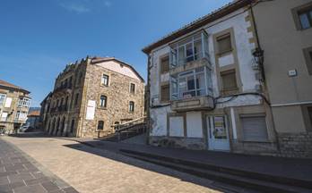 venta local barruelo de santullan plaza ayuntamiento