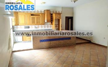 venta casa unifamiliar montilla en buen estado