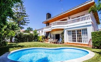 venta chalet adosado premia de mar 