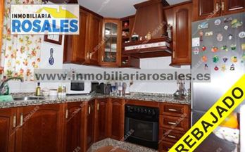 venta piso baena rebajado, todo como nuevo.