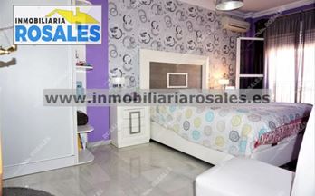 venta piso baena como nuevo, primera planta.