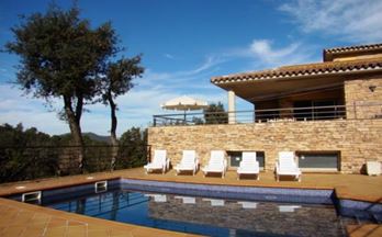 3 casas en venta begur