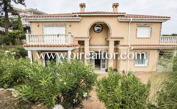 venta chalet adosado lloret de mar condado del jaruco