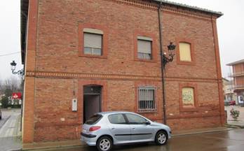 venta chalet alar del rey calle general sanjurjo