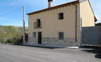 venta chalet valle de valdelucio travesa carretera
