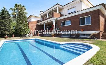 venta chalet adosado teia 