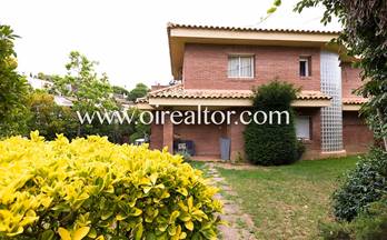 venta chalet adosado premia de dalt 