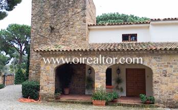 5 casas de campo en venta calonge