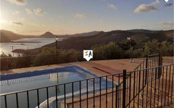3 casas en venta en iznajar con piscina