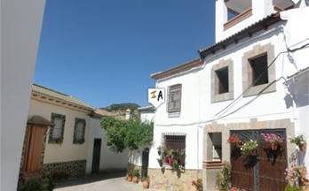 venta chalet adosado frailes town centre