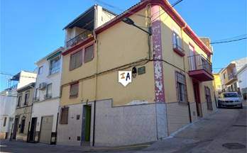 venta chalet adosado castillo de locubin town centre