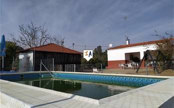 venta chalet lora del rio rural