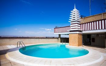 3 venta de pisos en zaragoza con piscina