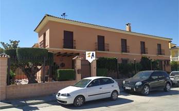 venta villa la carlota town centre