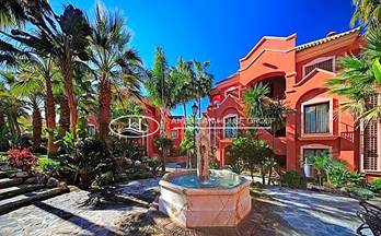 437 pisos en venta en marbella con piscina