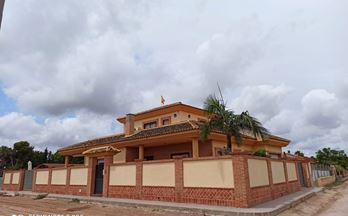venta chalet independiente los alcazares los alcazares