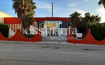 10 naves en venta castello de rugat