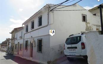 venta chalet adosado alcaudete outskirts