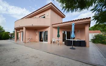 20 venta de casas con terraza en deltebre