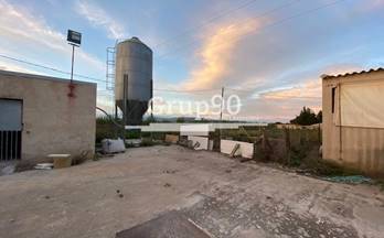 18 naves en venta santa barbara