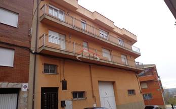 Casas en venta Villaobispo De Las Regueras | Hogaria