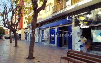 venta local rincon de la victoria 2ª línea de playa