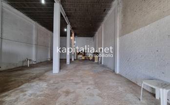 26 naves en venta albaida