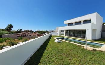 venta villa manilva la duquesa