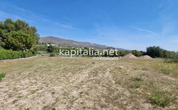 53 terrenos y fincas en venta vallada
