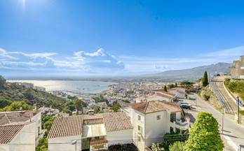 venta chalet adosado roses 