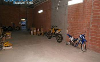 alquiler local ponferrada la rosaleda