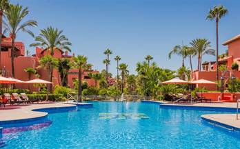 362 pisos en venta en estepona con piscina