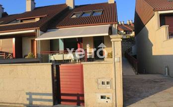 3 casas en alquiler meaño