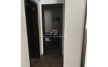 LOCAL en venta igualada