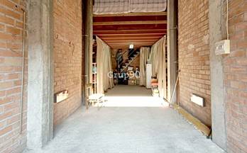 4 naves en venta lleida