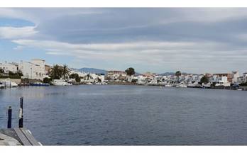 125 pisos en venta castello d´empuries