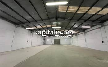 25 naves en venta vallada
