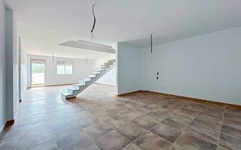 venta chalet adosado resto provincia sueras suera