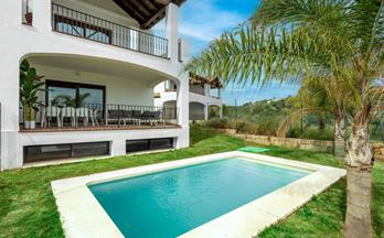 chalets con terraza cerca de la playa en venta