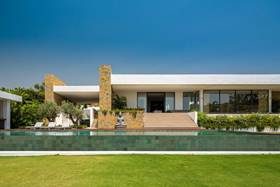 venta villa de super lujo benahavis marbella club golf resort
