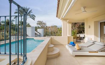 44 aticos en venta nueva andalucia