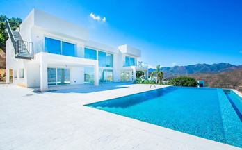 350 venta de casas con terraza en marbella