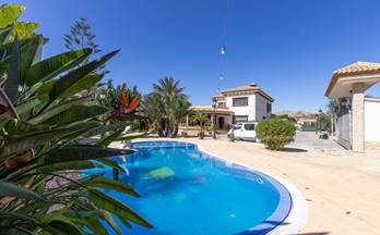 2 venta de casas en elche con terraza grande