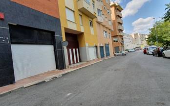 10 garajes en venta sax