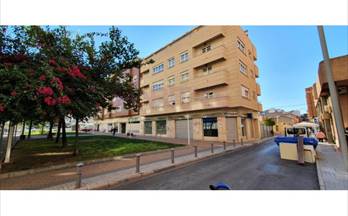 8 locales en alquiler elda