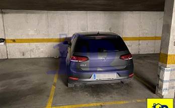 4 garajes en venta cuenca