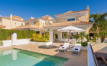 377 casas en venta puerto banus